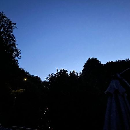 Deni'S Ferienwohnungen Klotten Bagian luar foto