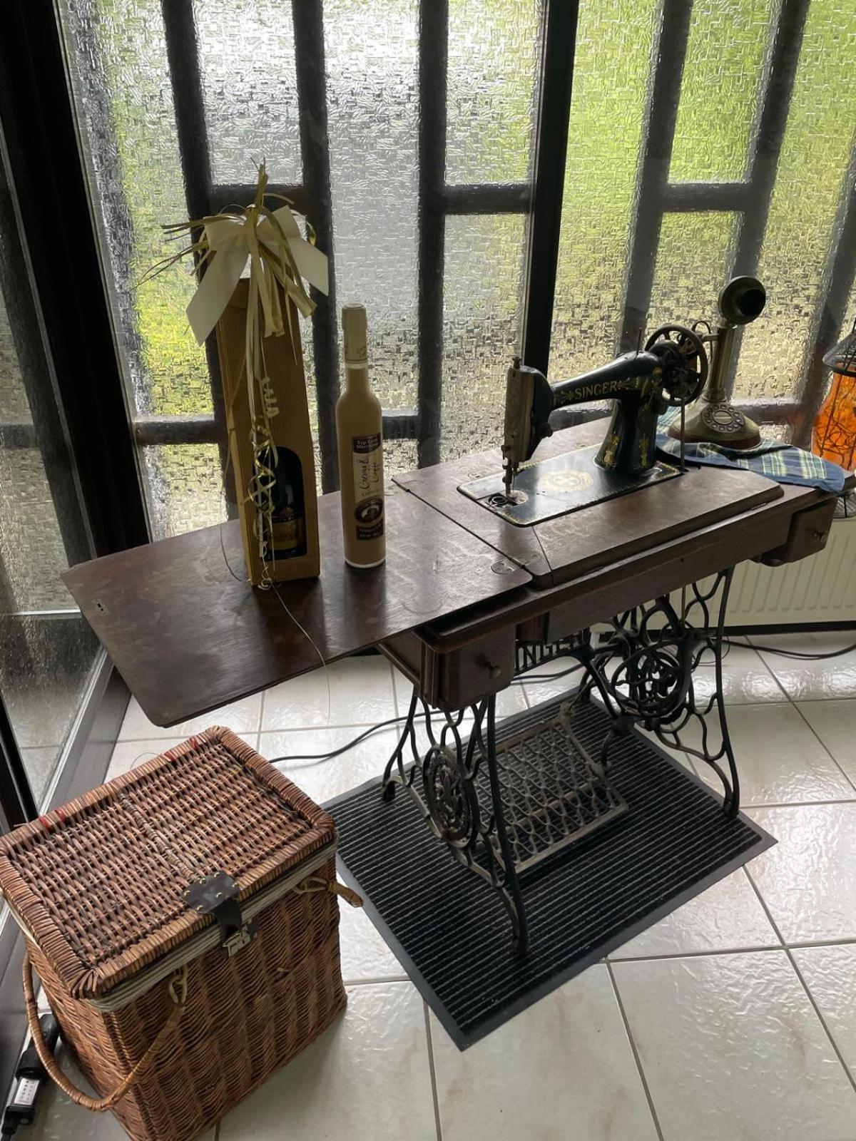 Deni'S Ferienwohnungen Klotten Bagian luar foto