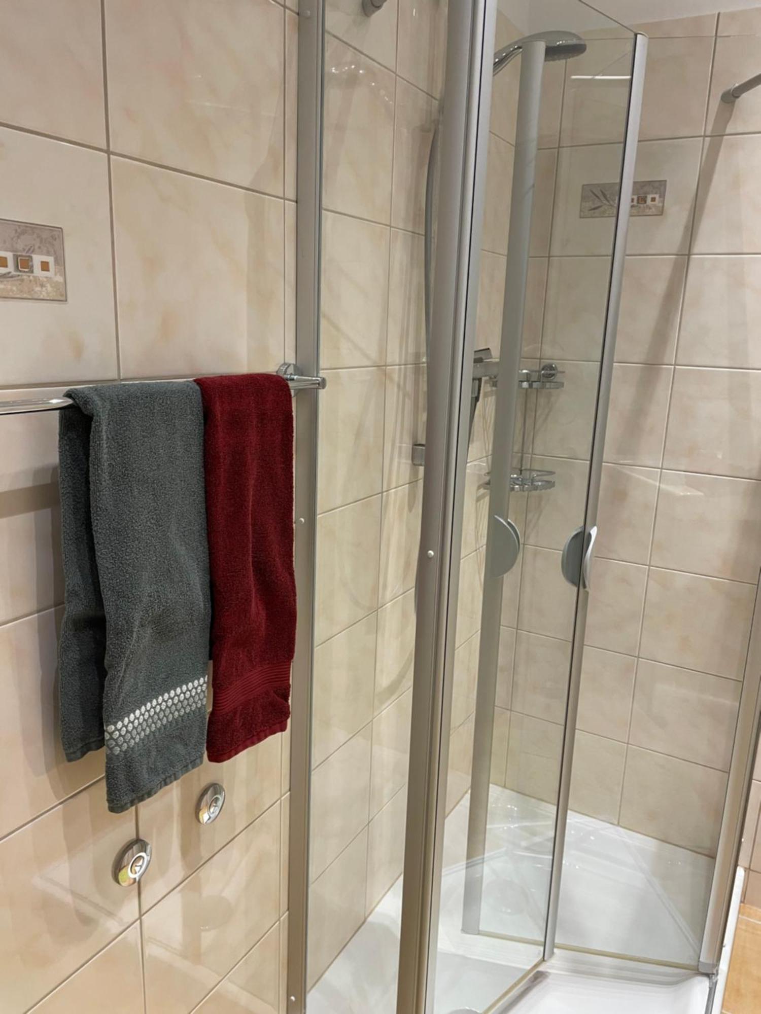 Deni'S Ferienwohnungen Klotten Bagian luar foto